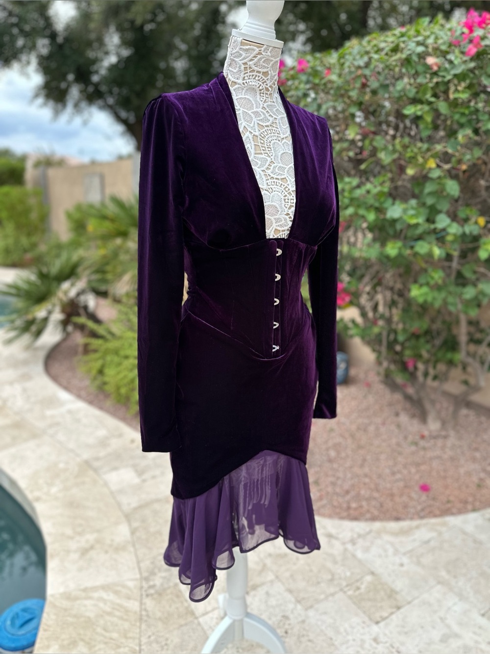 Stunning purple velvet house of CB dress size XS